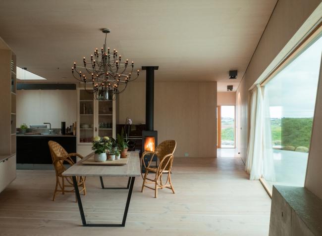 BIM建筑|仿佛一把被抛弃在郊野中心的旧铁犁：Tjelta室第