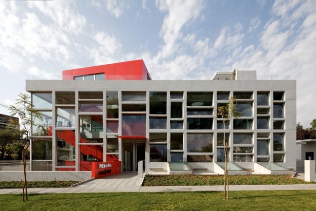 BIM建筑|斑斓亮丽，置在路边的宏大都会展览柜：米勒公司美术展览馆