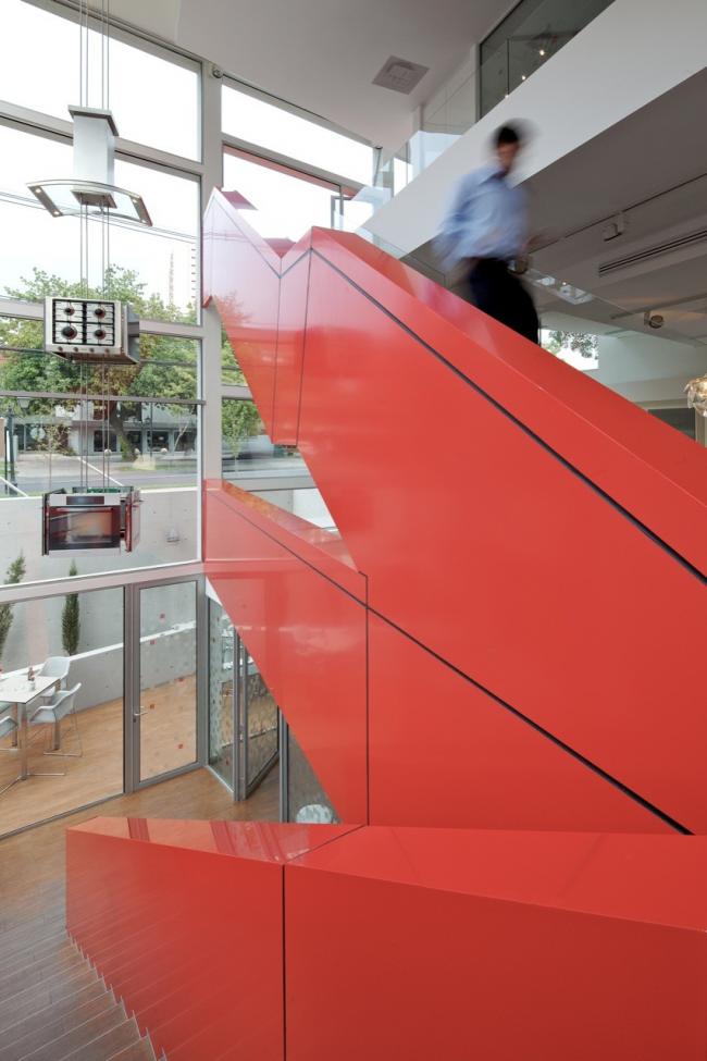 BIM建筑|斑斓亮丽，置在路边的宏大都会展览柜：米勒公司美术展览馆