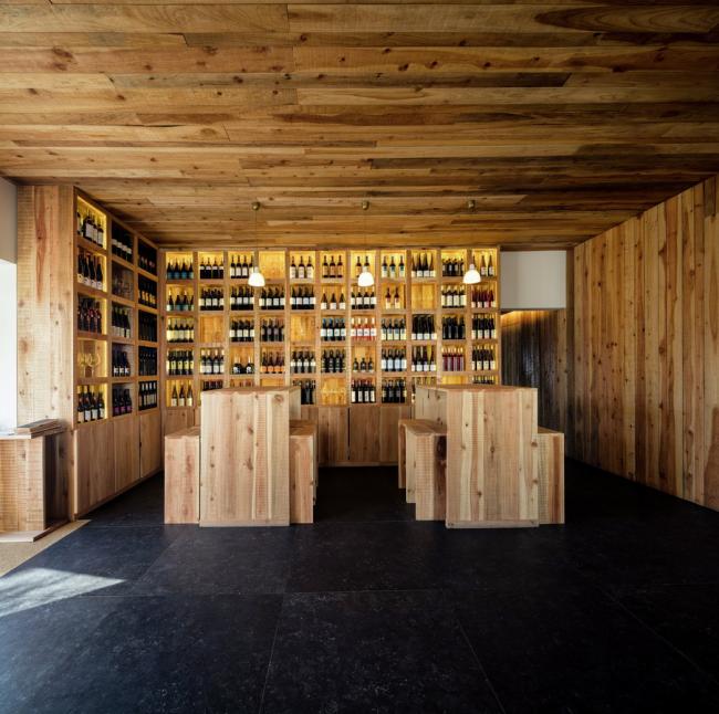 BIM建筑|海岛餐厅酒店——岩石，酒桶和鲸鱼拟态的想象力融会之作