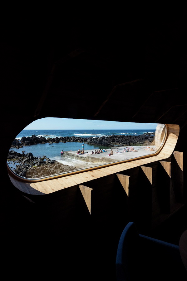 BIM建筑|海岛餐厅酒店——岩石，酒桶和鲸鱼拟态的想象力融会之作