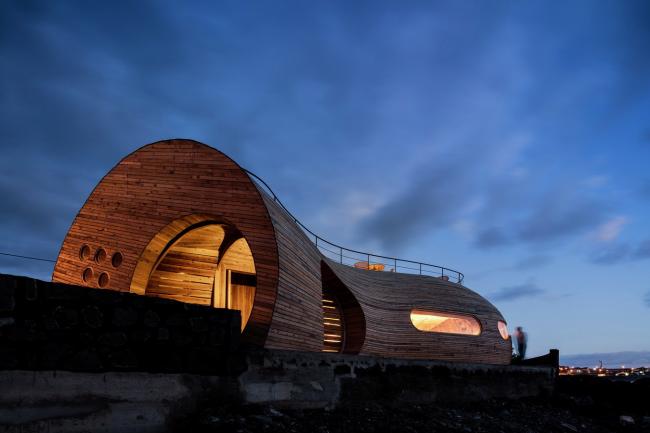 BIM建筑|海岛餐厅酒店——岩石，酒桶和鲸鱼拟态的想象力融会之作