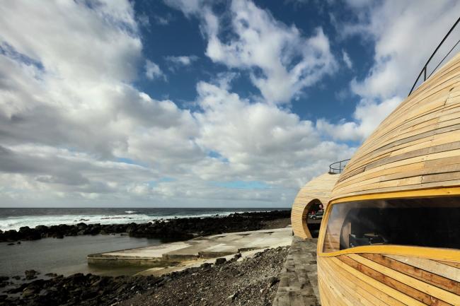 BIM建筑|海岛餐厅酒店——岩石，酒桶和鲸鱼拟态的想象力融会之作