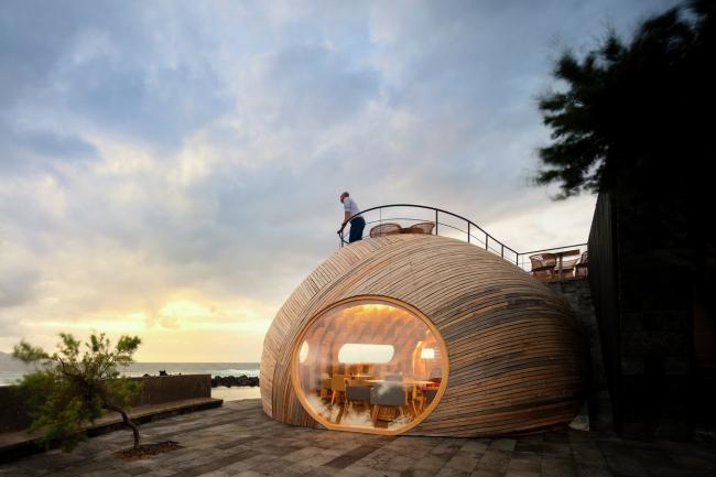 BIM建筑|海岛餐厅酒店——岩石，酒桶和鲸鱼拟态的想象力融会之作