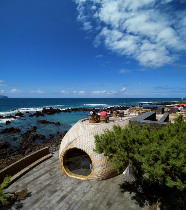BIM建筑|海岛餐厅酒店——岩石，酒桶和鲸鱼拟态的想象力融会之作