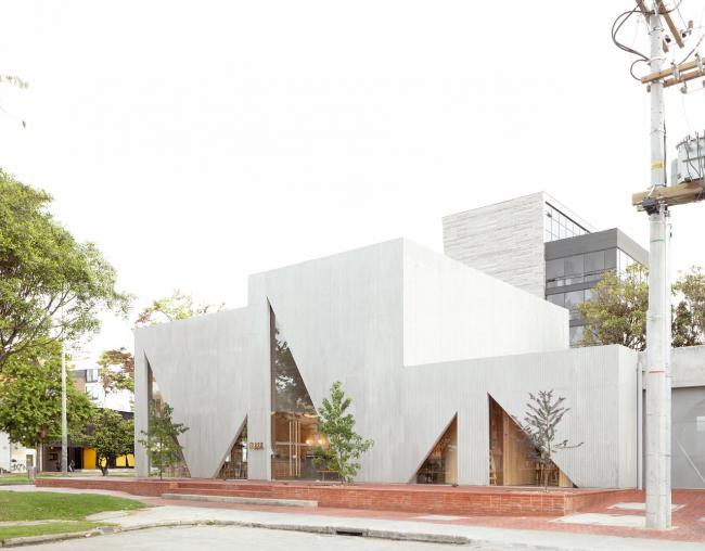 BIM建筑|三角的克意与方形鸿沟搭构而成的高等时尚感：哥伦比亚Masa餐厅