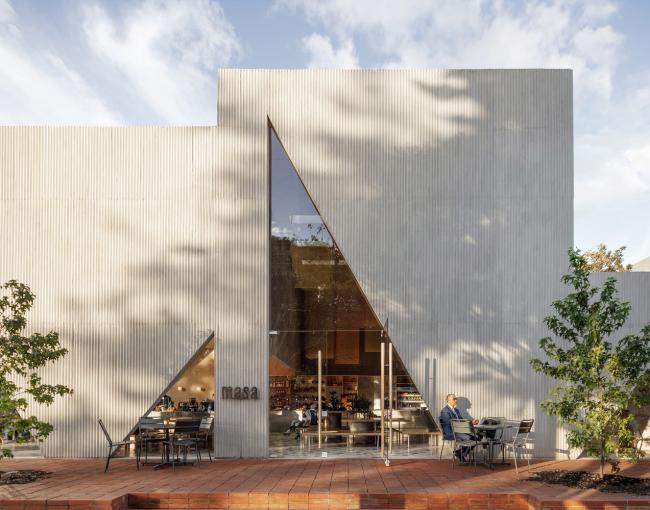 BIM建筑|三角的克意与方形鸿沟搭构而成的高等时尚感：哥伦比亚Masa餐厅