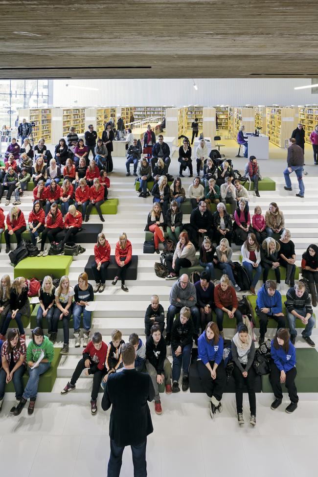 BIM建筑|拥有坦荡自由、简约爽利全景视野的芬兰藏书楼