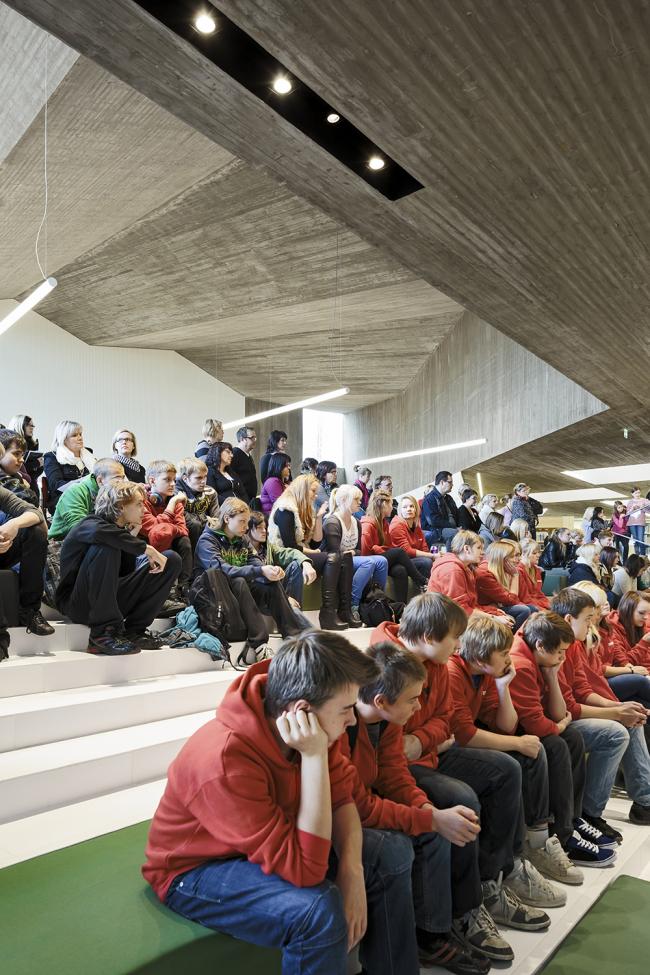 BIM建筑|拥有坦荡自由、简约爽利全景视野的芬兰藏书楼