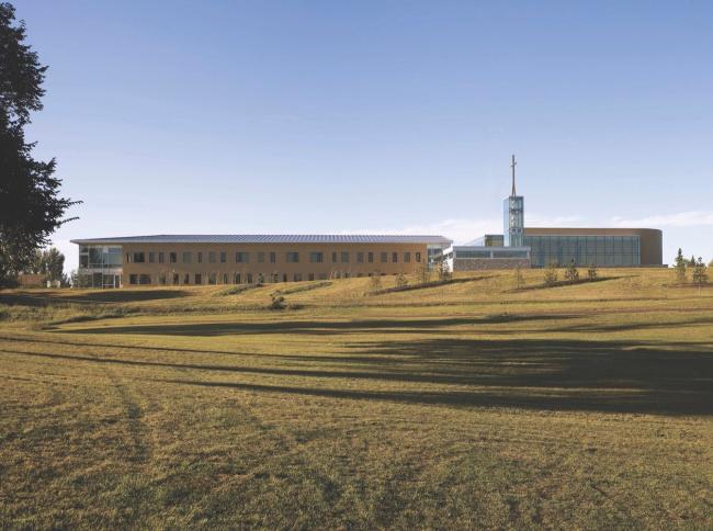 BIM建筑|圣约瑟夫神学院 / DIALOG