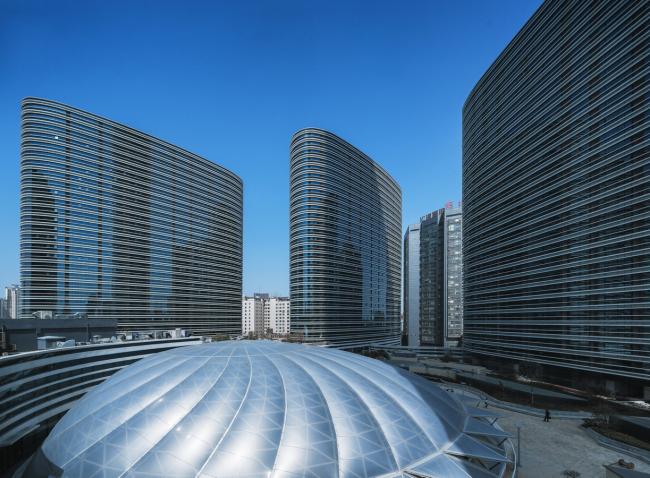 BIM建筑|弧形围绕错动的体量——云景彭城，徐州苏宁广场 / CCDI悉地国际