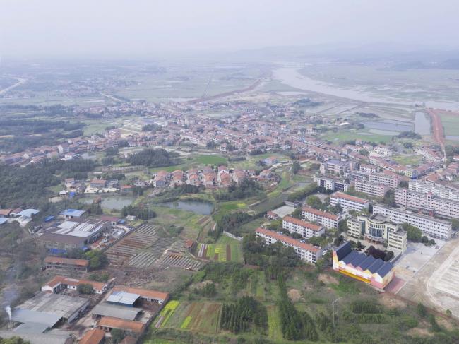 BIM建筑|岳阳县第三中学风雨操场兼陈述厅 / SUP素朴建筑工作室