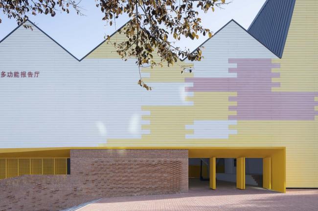 BIM建筑|岳阳县第三中学风雨操场兼陈述厅 / SUP素朴建筑工作室