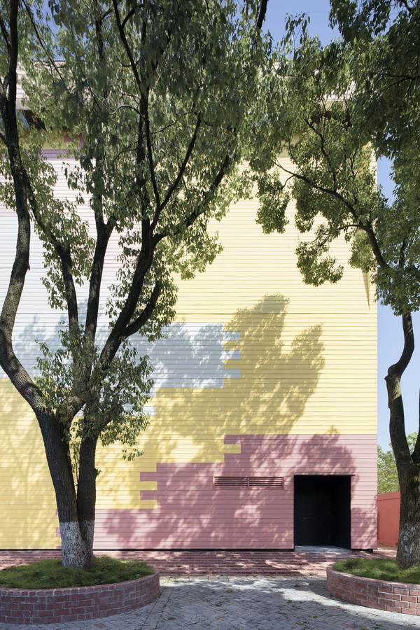 BIM建筑|岳阳县第三中学风雨操场兼陈述厅 / SUP素朴建筑工作室