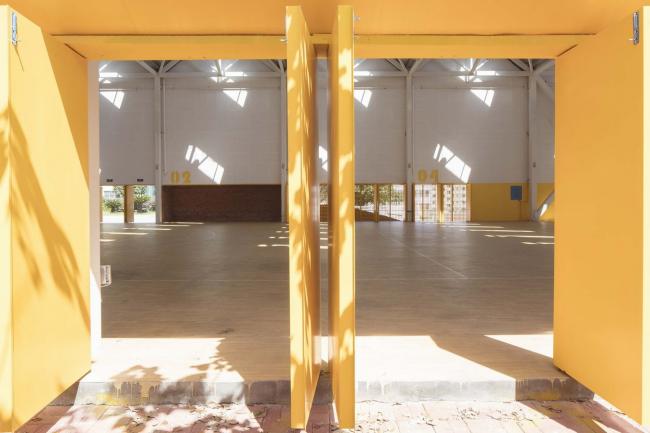 BIM建筑|岳阳县第三中学风雨操场兼陈述厅 / SUP素朴建筑工作室