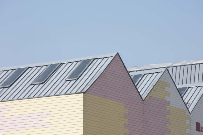 BIM建筑|岳阳县第三中学风雨操场兼陈述厅 / SUP素朴建筑工作室