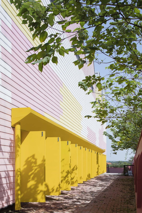 BIM建筑|岳阳县第三中学风雨操场兼陈述厅 / SUP素朴建筑工作室