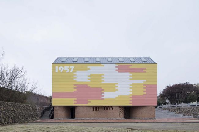 BIM建筑|岳阳县第三中学风雨操场兼陈述厅 / SUP素朴建筑工作室