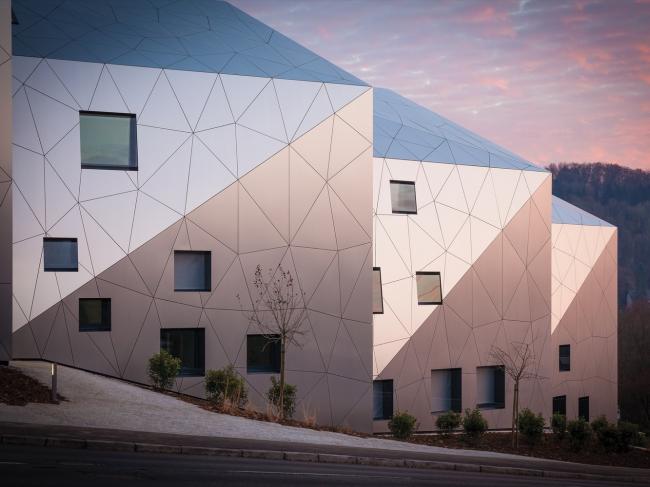 BIM建筑|动感科幻，被几何解构而成的聚集公寓 / METAFORM建筑师事务所