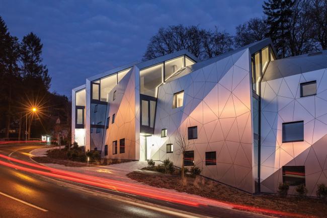 BIM建筑|动感科幻，被几何解构而成的聚集公寓 / METAFORM建筑师事务所