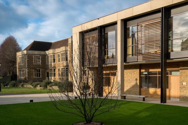 BIM建筑|既畅想将来，又尊重曩昔：切特豪斯黉舍科学和数学讲授中间