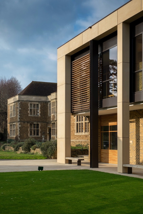 BIM建筑|既畅想将来，又尊重曩昔：切特豪斯黉舍科学和数学讲授中间