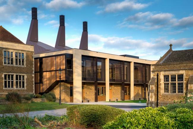 BIM建筑|既畅想将来，又尊重曩昔：切特豪斯黉舍科学和数学讲授中间