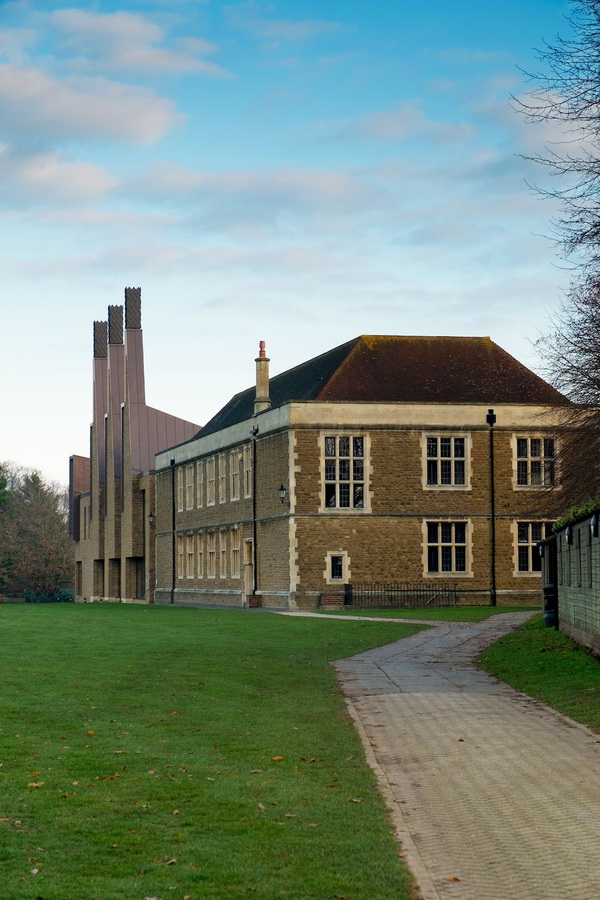 BIM建筑|既畅想将来，又尊重曩昔：切特豪斯黉舍科学和数学讲授中间