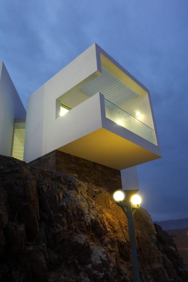 BIM建筑|交织纵横，自由伸展尽情发展的秘鲁海滩室第