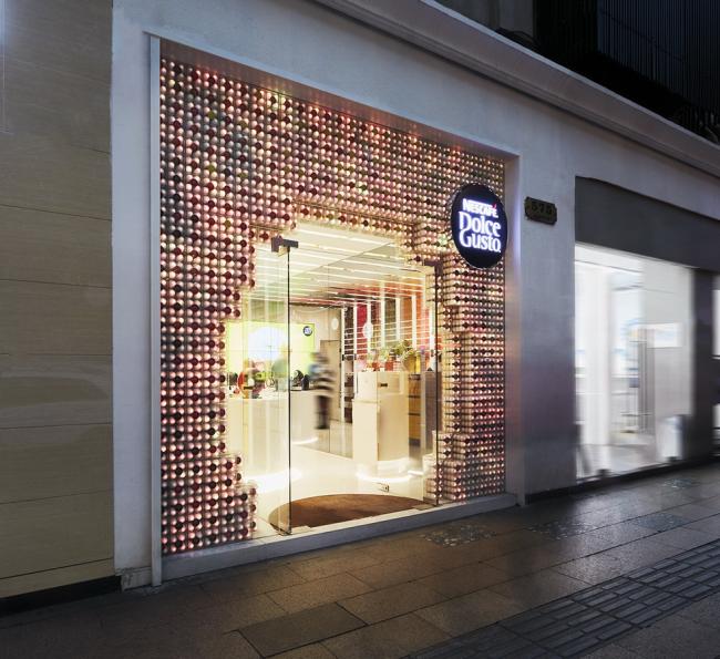 BIM建筑|用3000只胶囊摸索将来咖啡店