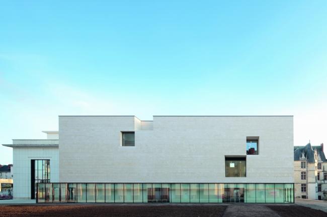 BIM建筑|抽象 • 记忆——法国OlivierDebré今世艺术中间 / Aires Mateus