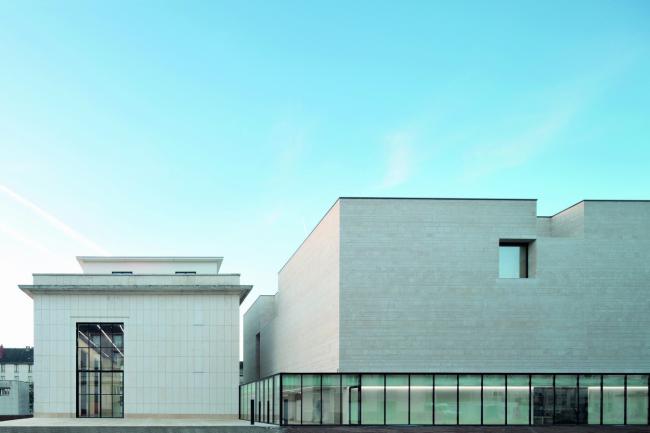 BIM建筑|抽象 • 记忆——法国OlivierDebré今世艺术中间 / Aires Mateus