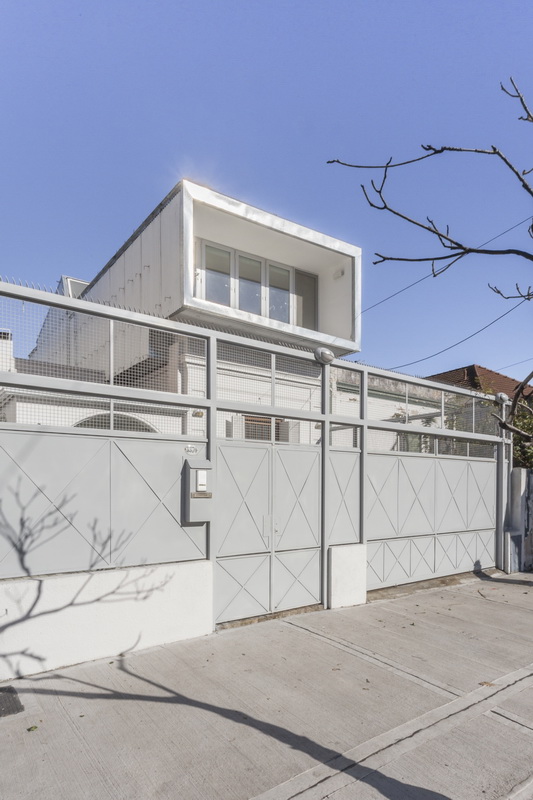 BIM建筑|新旧融会，将立面设计莳植成垂直花圃 / 玛尔塔室第