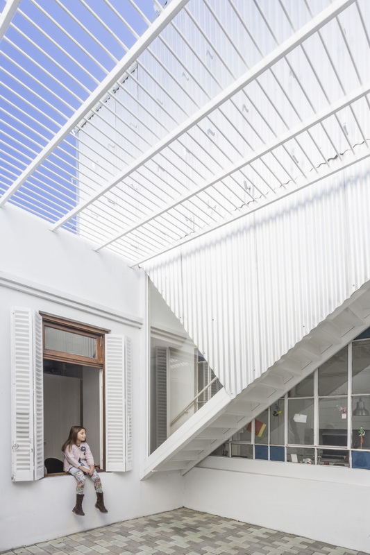 BIM建筑|新旧融会，将立面设计莳植成垂直花圃 / 玛尔塔室第