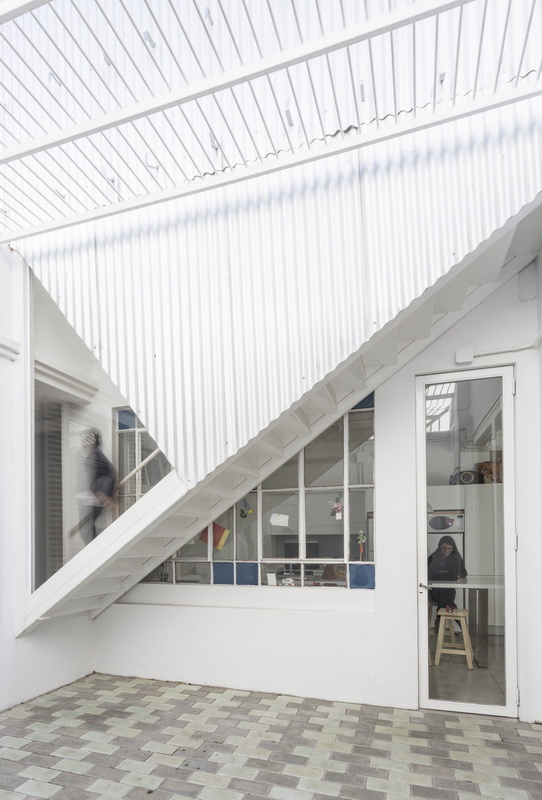 BIM建筑|新旧融会，将立面设计莳植成垂直花圃 / 玛尔塔室第