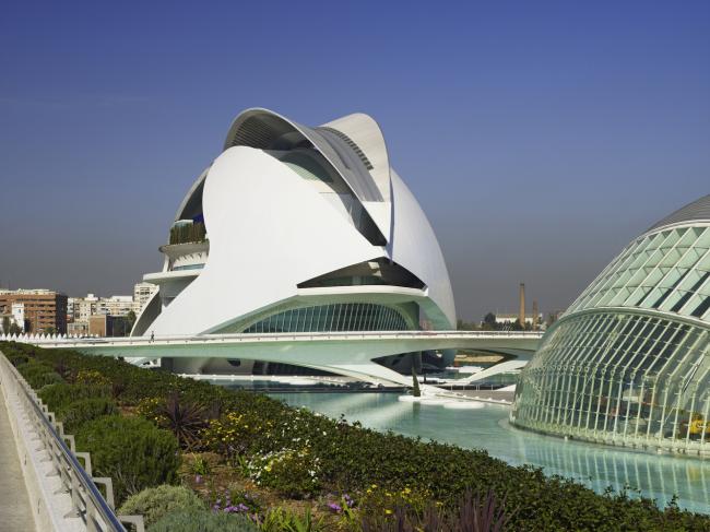 BIM建筑|真正的体裁两开花，科技与艺术美感的完善融会——含苞绽放的瓦伦西亚歌剧院