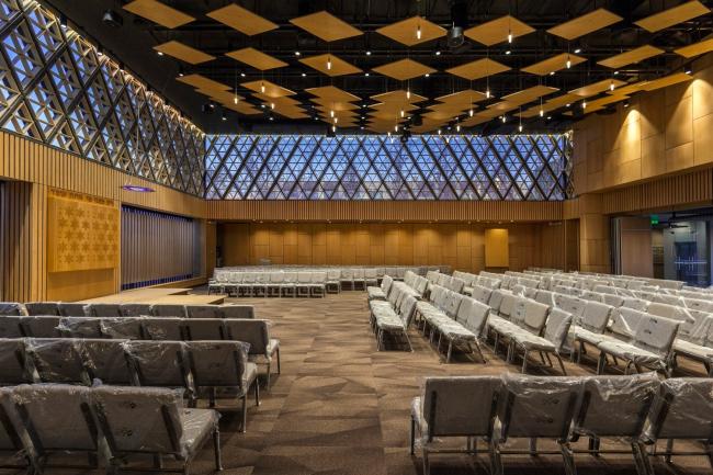 BIM建筑|NBI社区里犹太教堂和社区中间聚集体 / Nicolas Loi