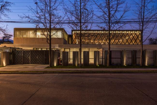 BIM建筑|NBI社区里犹太教堂和社区中间聚集体 / Nicolas Loi