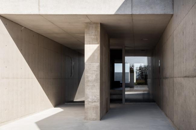 BIM建筑|用净水混凝土美学创作发明出的古朴实雅：安静之家