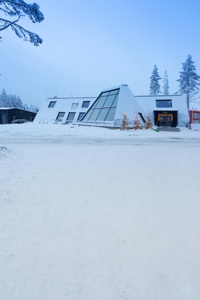 BIM建筑|纵享皑皑白雪与极光星空：芬兰度假板屋酒店