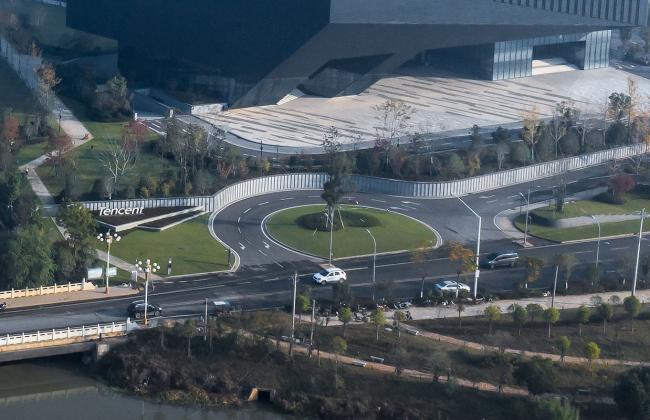 BIM建筑|腾讯武汉研发中间 / 栖城设计