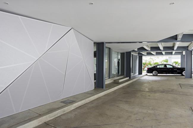 BIM建筑|织物的柔柔通透与几何金属的碰撞：厄瓜多尔贸易零售店面