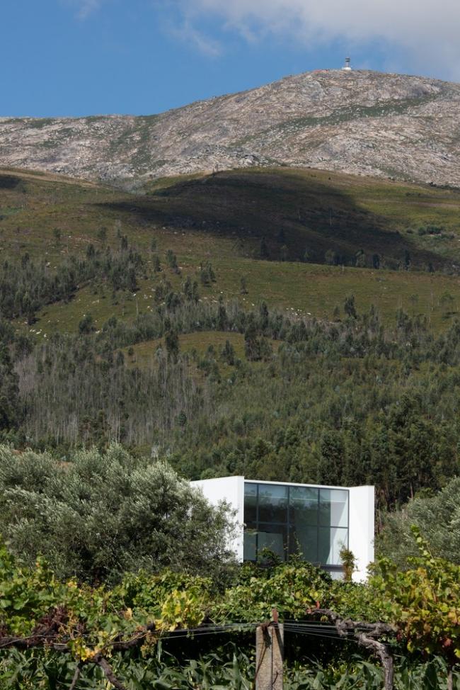 BIM建筑|葡萄牙村落与后现代主义下谱奏的现代村歌：Gafarim之家