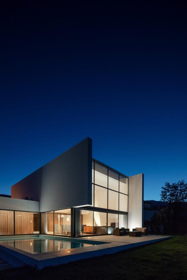 BIM建筑|葡萄牙村落与后现代主义下谱奏的现代村歌：Gafarim之家