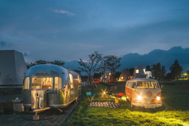 BIM建筑|仿佛散落平原的部族聚落：Around Follie社区