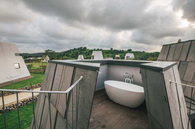 BIM建筑|仿佛散落平原的部族聚落：Around Follie社区