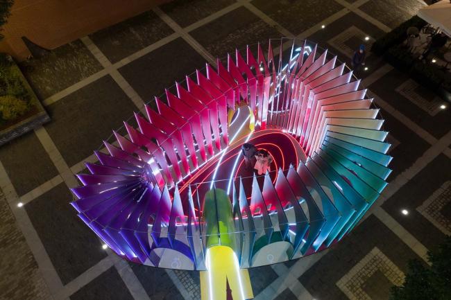 BIM建筑|献给平常之爱的礼品：外滩船埠爱心互动装配 / 上海华都建筑计划设计