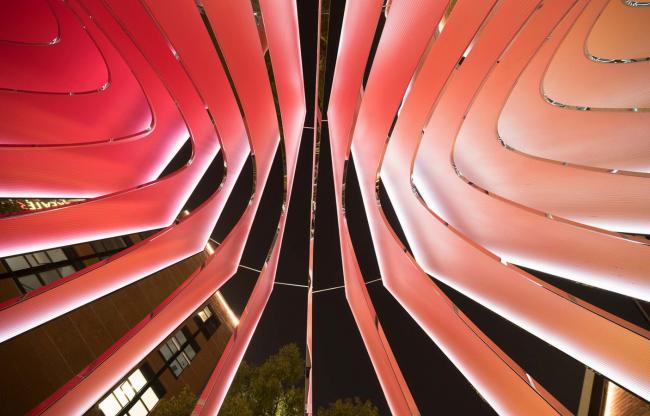 BIM建筑|献给平常之爱的礼品：外滩船埠爱心互动装配 / 上海华都建筑计划设计