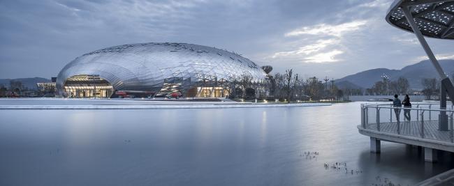 BIM建筑|结合国地舆信息治理论坛德清永远会址 / 浙江年夜学建筑设计研讨院有限公司