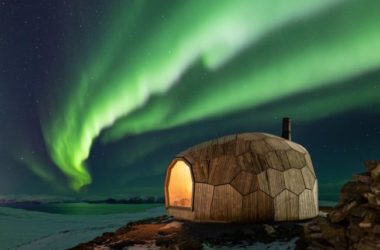 BIM建筑|徒步旅人的明灯，北极光之下的岩石小屋/SPINN Arkitekter-BIM建筑网